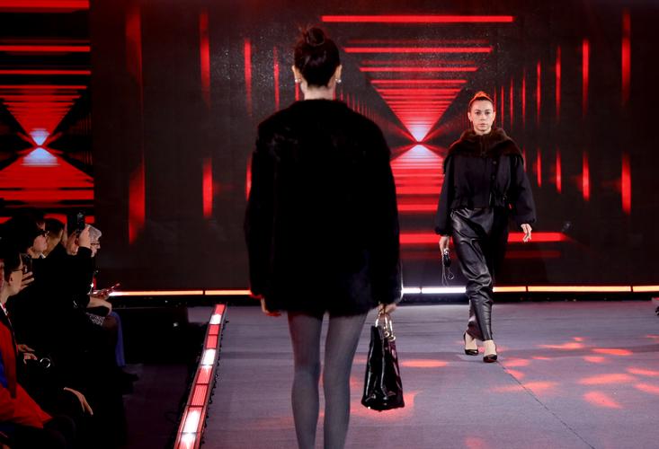 2025年皮草价格会涨还是跌？-图2