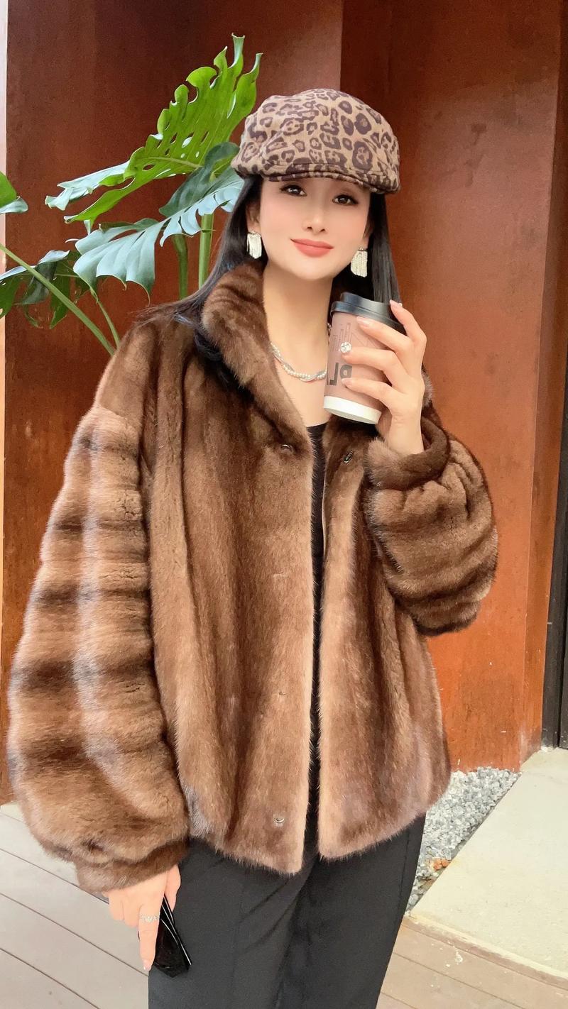 2025年皮草水貂价格会涨还是跌?-图1 2025年皮草水貂价格会涨还是跌?-图1