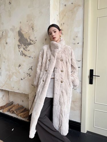 2025年獭兔最新价格是多少?-图1 2025年獭兔最新价格是多少?-图1