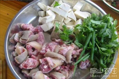 2025年商品黑豚价格会涨还是跌？-图2