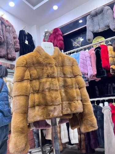 2025貂皮价格会涨还是跌？-图1