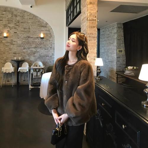 肃宁2025皮草价格会涨还是跌？-图1